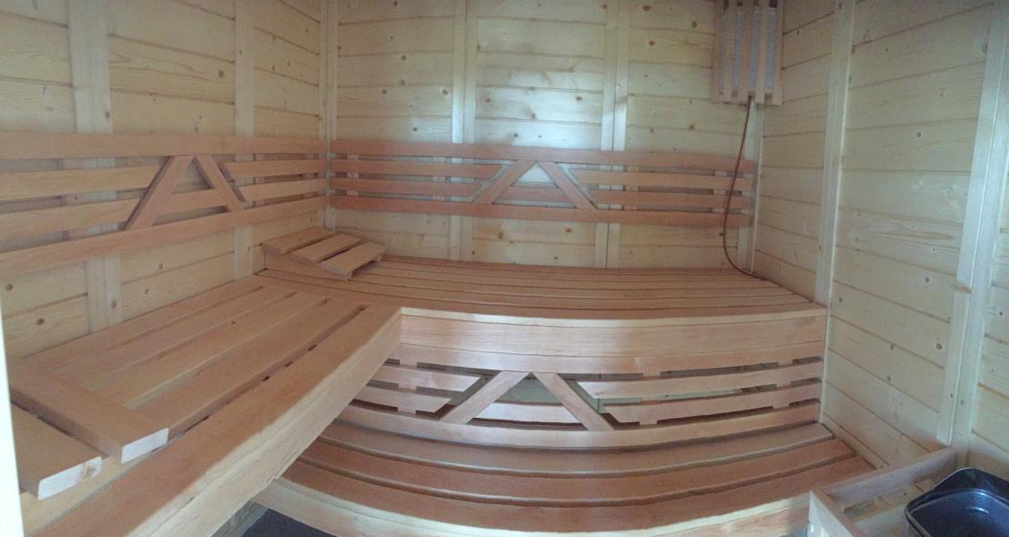 Sauna als fertige Kabine montiert Innenansicht