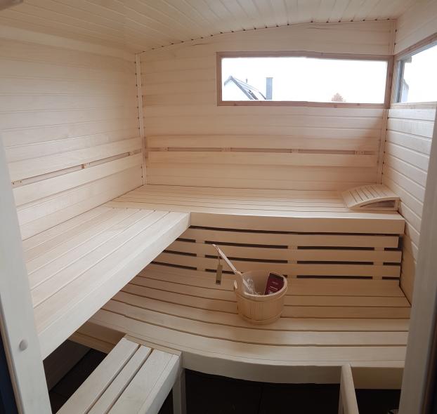 Sauna auf Balkon Innenansicht