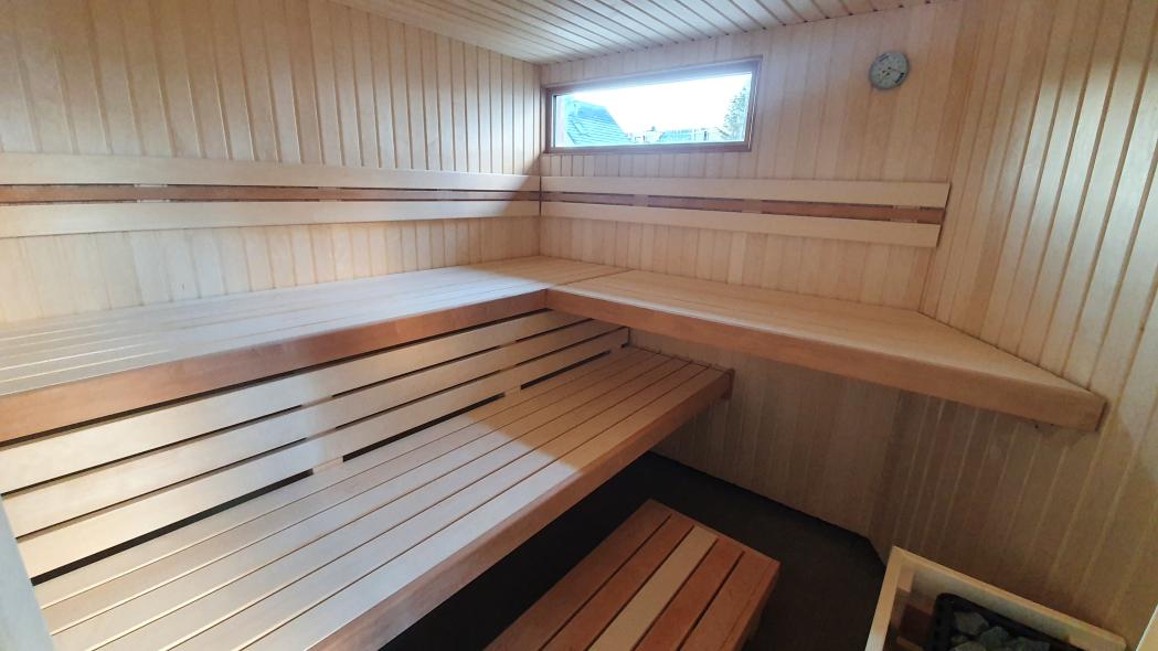 fertige Sauna Innenansicht